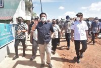 Gubernur Sumsel H Herman Deru meninjau ruas jalan Musim VI-KH Wahid Hasyim