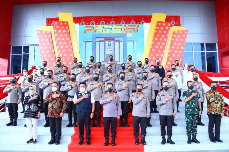 Kapolri Jenderal Listyo Sigit Prabowo meresmikan Gedung Utama Presisi Polda Sumatera Selatan [Sumsel] dan Rumah Sakit [RS] Bhayangkara M Hasan di Palembang, Jumat [1/4/2022].