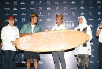 Menpora RI, Zainudin Amali saat membuka kejuaraan WSL Championship Tour 2022 di Pantai Plengkung/ G-Land, Banyuwangi, Jawa Timur, Jumat (27/5) petang