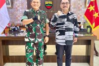 Pertemuan persahabatan dan diskusi bersama Panglima Kodam [Pangdam] I/Bukit Barisan Mayjen TNI Achmad Daniel Chardin dengan Ketua Dewan Pembina Puspolkam Indonesia Firman Jaya Daeli pada Senin [9/5/2022].