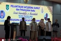 Kepengurusan SatuPena Sumut periode 2022-2027 tersebut telah dikukuhkan Ketua Umum SatuPena Indonesia Denny JA melalui Koordinator Perkumpulan Penulis SatuPena Wilayah Sumatera Anwar Putra Bayu berlangsung di Universitas Islam Sumatera Utara, Medan, Selasa [17/5/2022].