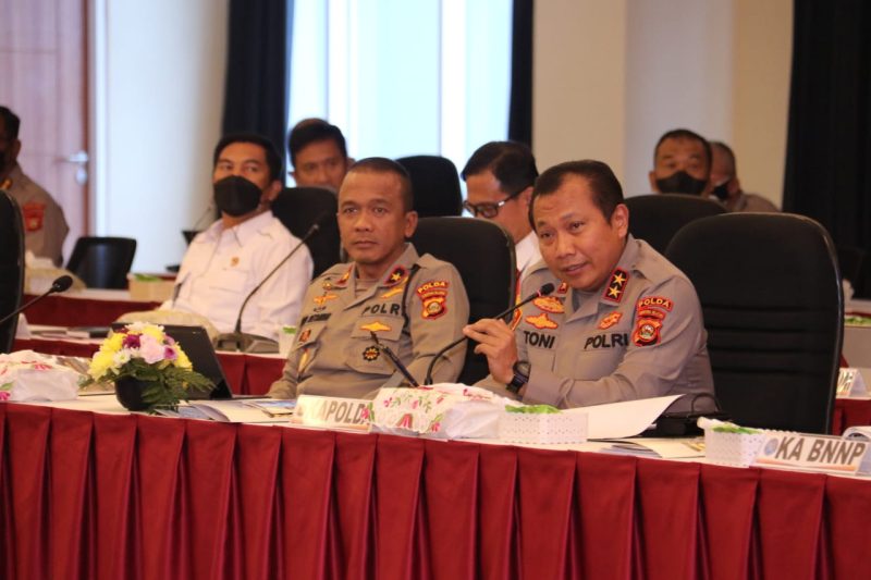 Kapolda Sumsel Irjen Pol Drs Toni Harmanto MH