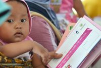 foto: imunisasi anak (sumber foto: BPMI Setpres)