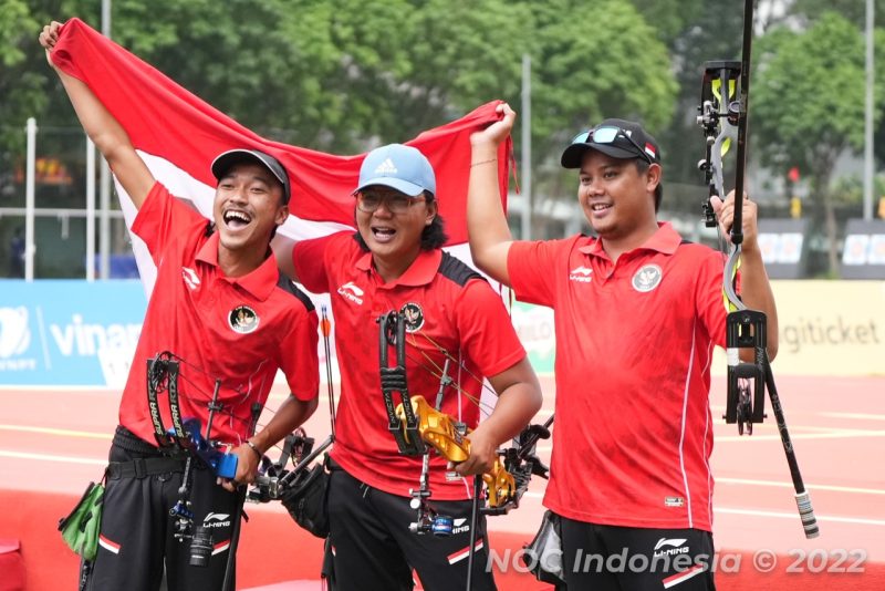 Tim panahan putra Indonesia (foto: NOC Indonesia)