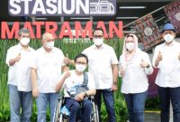 Menteri Perhubungan Budi Karya Sumadi bersama Menteri Koperasi dan Usaha Kecil dan Menengah Teten Masduki, Minggu (19/6) menghadiri soft launching pengoperasian Stasiun Matraman, Jakarta Timur