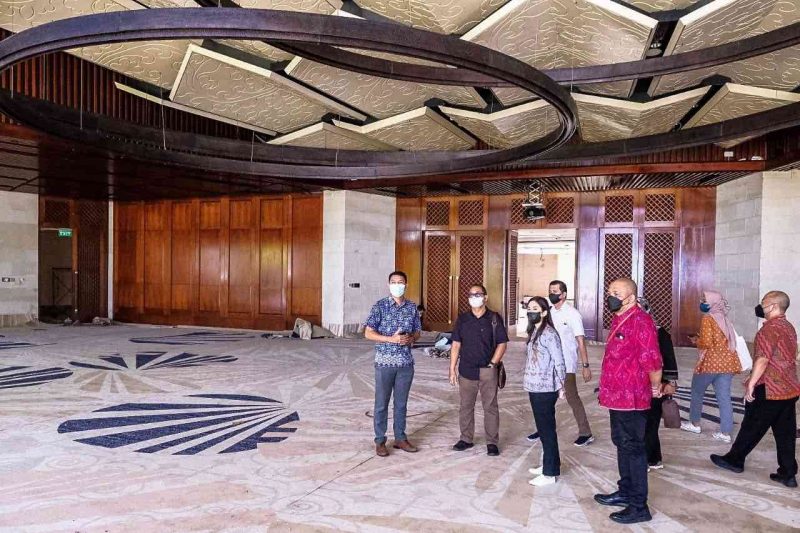 Wakil Menteri Pariwisata dan Ekonomi Kreatif/Wakil Kepala Badan Pariwisata dan Ekonomi Kreatif Angela Tanoesoedibjo meninjau langsung kesiapan lokasi KTT G20