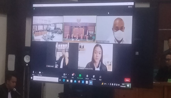 Eks Gubernur Sumsel Alex Noerdin divonis Majelis Hakim Pengadilan Tipikor dengan hukuman pidana 12 tahun penjara. 