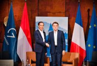 Presiden Jokowi melakukan pertemuan bilateral dengan Presiden Prancis Emmanuel Macron di sela-sela KTT G7 di Elmau, Jerman, Senin (27/06/2022) 