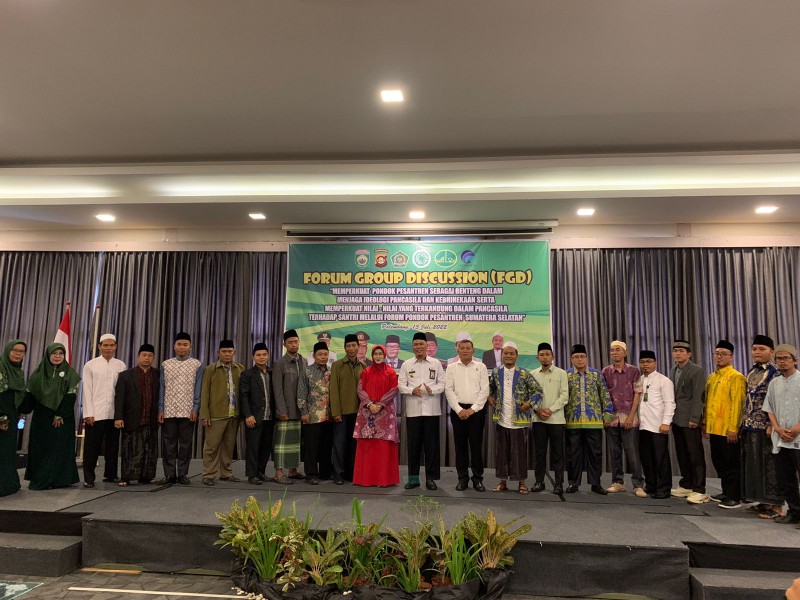 Forum Pondok Pesantren Sumatera Selatan [FORPESS] menggelar focus group discussion [FGD] di Hotel Airish Palembang, Rabu [13/07/2022].