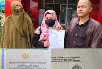NY didampingi kuasa hukumnya Ana Ariyanto ST SH bersama Edi Nurarifin SH melapor ke Polda Sumsel.