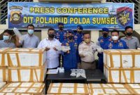 Polda Sumsel menggagalkan penyelundupan benih lobster senilai Rp 27 M