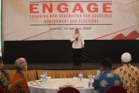 Anggota Bawaslu Lolly Suhenty dalam penutupan Engaging New Generation for Accesible Government and Elections (ENGAGE), Selasa (16/8/2022)