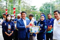 Pembubaran kepanitiaan  Fornas VI Sumsel dihalaman  Griya Agung, Minggu (21/8)