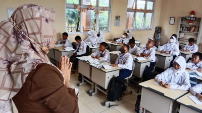 Suasana Belajar dan Mengajar [KBM] di SMPN 19 Palembang