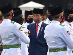 Presiden Jokowi Kukuhkan 68 Anggota Paskibraka Tahun 2022