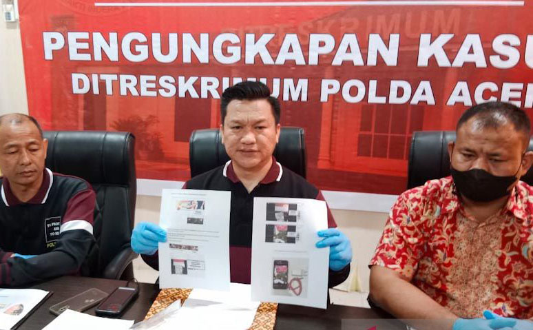 Polda Aceh menggelar konferensi pers terakit penangkapan penyebaran video pembakaran bendera Merah Putih