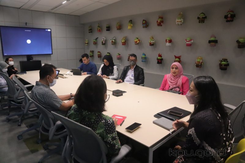 Anggota KPU Betty Epsilon Idroos saat hadir di kantor Google Indonesia