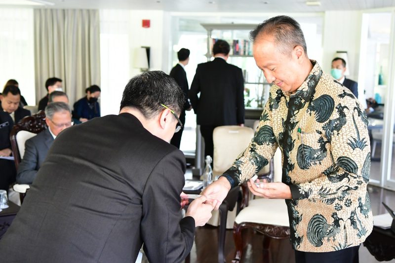 Menteri Perindustrian Agus Gumiwang Kartasasmita