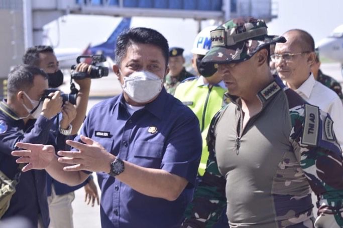Gubernur Sumsel H Herman mendampingi Panglima TNI Jenderal Andika Perkasa menyaksikan Latihan Hirain/C-Rain Latma Garuda Shield-16/2022