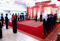 438 ASN di lingkungan Pemprov Sumsel menerima Penyematan tanda kehormatan Satyalencana Karya Satya 
