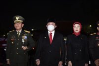 Upacara kehormatan  renungan suci di Taman Makam Pahlawan Ksatria Ksetra Siguntang Palembang. Selasa (16/8) malam