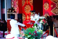 Wakil Gubernur Sumsel H Mawardi Yahya bertindak sebagai Inspektur Upacara (Irup) penurunan bendera merah putih di Istana Gubernur Griya Agung Palembang