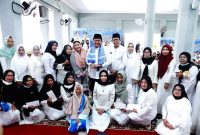 Gubernur Sumsel, H Herman Deru saat menghadiri  pengajian Forum Silaturahim Antar Pengajian (FORSAP) 