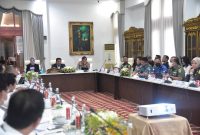 rapat koordinasi bersama Forkompimda di Griya Agung Palembang, Rabu (31/8)