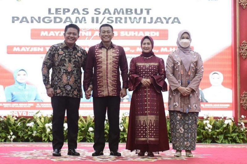 Pisah Sambut Pangdam II/ Sriwijaya dari Mayjen TNI Agus Suhardi Kepada pengganyinya Mayjen TNI Hilman Hadi