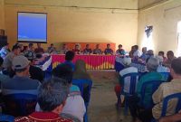 Pemerintah Kabupaten Banyuasin melakukan mediasi pertemuan antara Pemerintah Desa Pulau Harapan dengan pihak PT Waskita Karya.