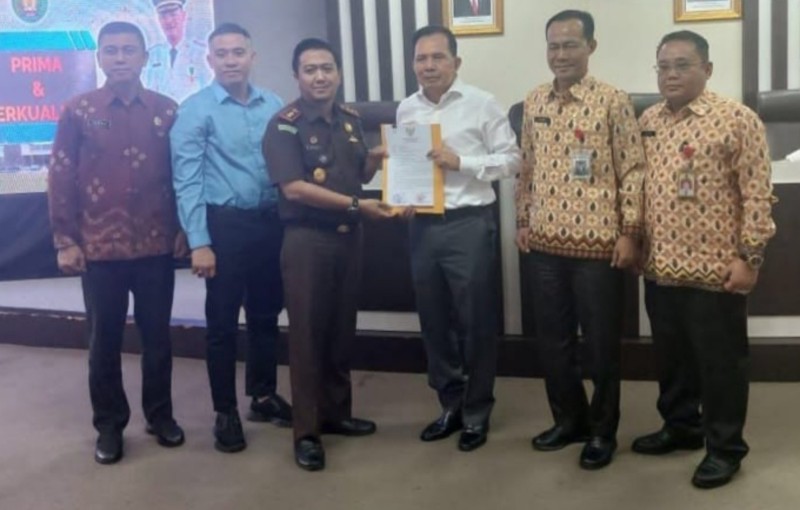 Penyerahan Surat Kuasa Khusus Walikota Ir Ridho Yahya MM ke pada Kejaksaan Negeri [Kejari] Prabumulih.