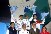 Aspar dan Kiromal katibin berfoto bersama Menpora dan Ketua FPTI