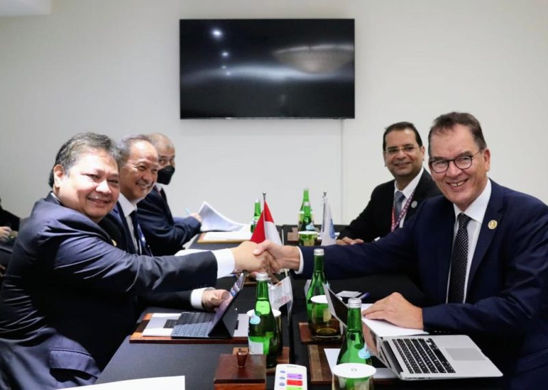 Menteri Perindustrian Agus Gumiwang Kartasasmita