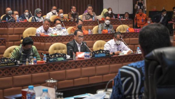 Menhub RI Budi Karya Sumadi saat mengikuti  Rapat Kerja Penetapan Hasil Pembahasan Rencana Kerja Anggaran (RKA) Kementerian/Lembaga TA 2023 di Komisi V DPR RI