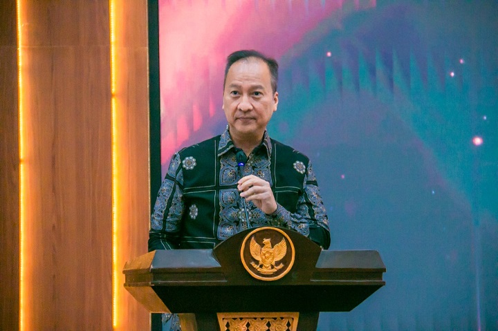 Menteri Perindustrian, Agus Gumiwang Kartasasmita