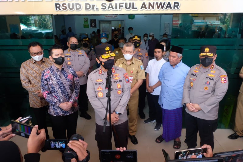 Kapolda Jawa Timur [Jatim] Irjen Nico Afinta meminta maaf atas terjadinya tragedi di Stadion Kanjuruhan. 
