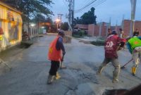Dinas Pekerjaaan Umum dan Tata Ruang [Dinas PUTR] Kota Palembang mulai meningkatkan proyek jalan Lorong H Umar RW 06 RT 01 di kawasan Jalan Ratu Sianom Kelurahan Sungai Buah, Kecamatan Ilir Timur I.