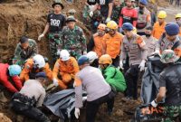 Tim gabungan pencarian dan penyelamatan gempa bumi Cianjur kembali berhasil temukan 4 jenazah di lokasi pencarian, Selasa (29/11/2022)