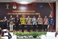 Penandatanganan Nota Kesepahaman Komisi Pemilihan Umum dengan Kementerian/Lembaga serta Penandatanganan Perjanjian Kerjasama Komisi Pemilihan Umum dengan Direktorat Jenderal Administrasi Hukum Umum, Selasa (22/11/2022)