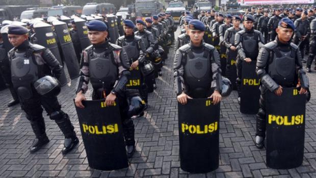 Sejumlah personel Polri melakukan persiapan untuk pengamanan KTT G20 Bali