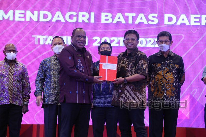 Anggota KPU RI, Idham Holik pada pembukaan rakornas Toponimi dan Batas Wilayah, Ditjen Bina Administrasi Kewilayahan, Kemendagri, di Tangerang, Banten, Kamis (10/11/2022)