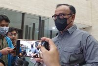 Kadiv Humas Irjen Dedi Prasetyo (kanan)