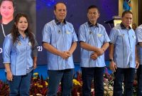 Kepala Badan Nasional Penanggulangan Terorisme (BNPT), Komjen Pol Boy Rafli Amar (ketiga dari kiri) pada acara 'Deklarasi dan Tasyakuran Pengurus Ikatan Alumni SMAN 37 Jakarta', Minggu (27/11/2022)
