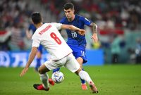 Penyerang Amerika Serikat Christian Pulisic mencetak gol satu-satunya ke gawang Iran dalam laga terakhir, di Al Thumama Stadium, Rabu (30/11/2022) dini hari WIB. (Foto: Reuters)