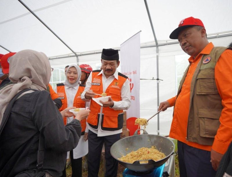 Grup Ajinomoto Indonesia (Ajinomoto) menggandeng Badan Amil Zakat Nasional (BAZNAS) dalam memberikan bantuan kepada korban bencana gempa bumi di Cianjur