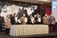 Acara Penandatanganan Nota Kesepahaman dan Kontrak Dagang Indonesia dan Tiongkok di kantor Kementerian Perdagangan, Jumat (11/11/2022)