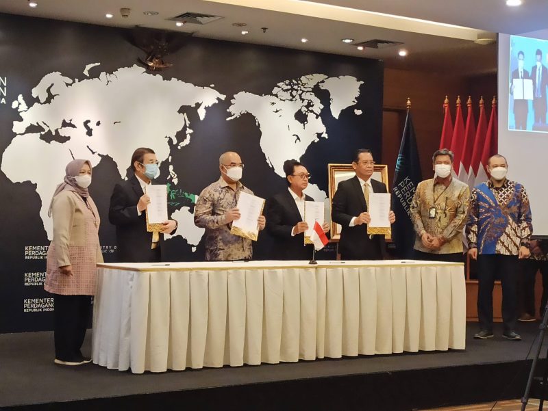 Acara Penandatanganan Nota Kesepahaman dan Kontrak Dagang Indonesia dan Tiongkok di kantor Kementerian Perdagangan, Jumat (11/11/2022)