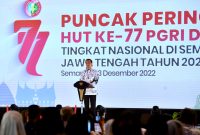 Presiden Jokowi menghadiri Puncak Peringatan HUT ke-77 PGRI dan Hari Guru Nasional Tahun 2022, di Marina Convention Center, Kota Semarang, Jawa Tengah, Sabtu (03/12/2022). (Foto: BPMI Setpres/Rusman)
