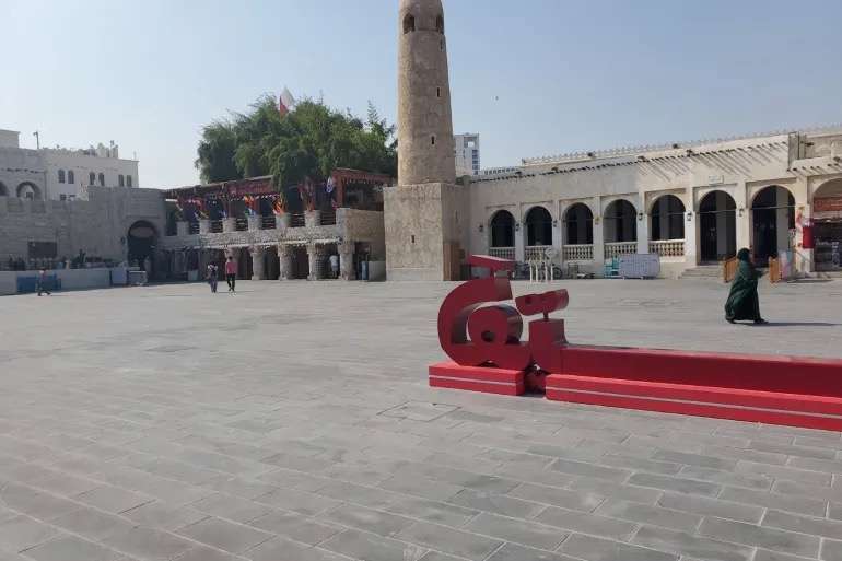 Suasana Souq Waqif pada Senin (19/12/2022) sore setelah Piala Dunia berakhir. Qatar pun kembali ke kehidupan normal (Foto: Al Jazeera)
