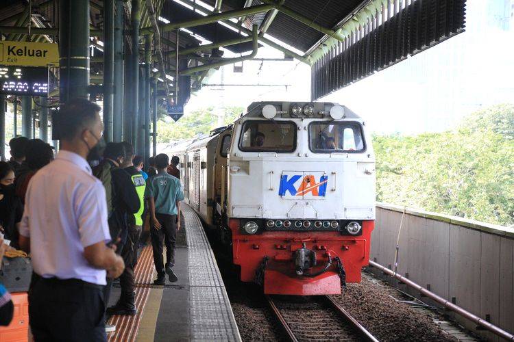 Sambut Nataru, PT KAI siapkan 5,5 juta tempat duduk.(Foto: PT KAI Daop 1 Jakarta)
